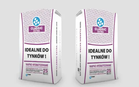 Dwie torby z napisem "Classic Extra" i informacją "Wapno budowlane idealne do tynków". Worek zawiera wapno hydratyzowane.