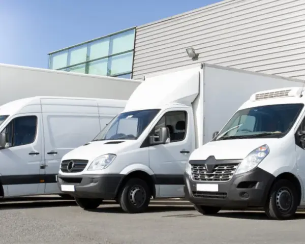 Ile kosztuje transport mebli? Sprawdź, jak uniknąć wysokich opłat