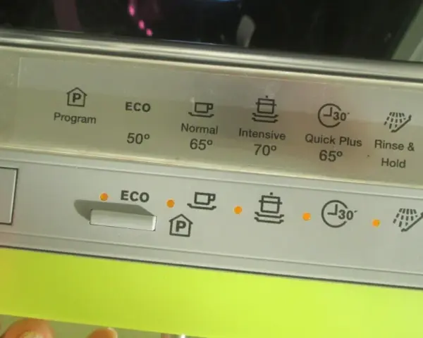 Poznaj co oznaczają symbole na zmywarce: Program, ECO, Normal, Intensive, Quick Plus, Rinse & Hold, Reset.