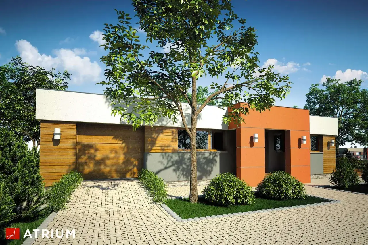 Nowoczesny dom 70m2 bez pozwolenia, z drewnianą bramą garażową i pomarańczową elewacją, otoczony zielenią.
